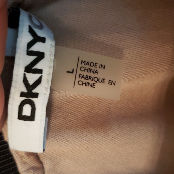 DKNY pull on sequin mini skirt - Picture 3 of 3